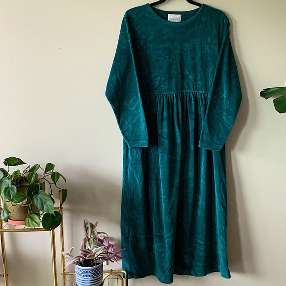Soft Emerald Green Maxi Dress - Picture 1 of 7
